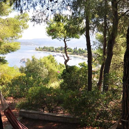 139 Steps From The Sea Villa Gialtra Buitenkant foto